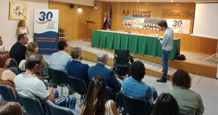 COCEMFE Badajoz. Presentación del 'Proyecto Hermes'