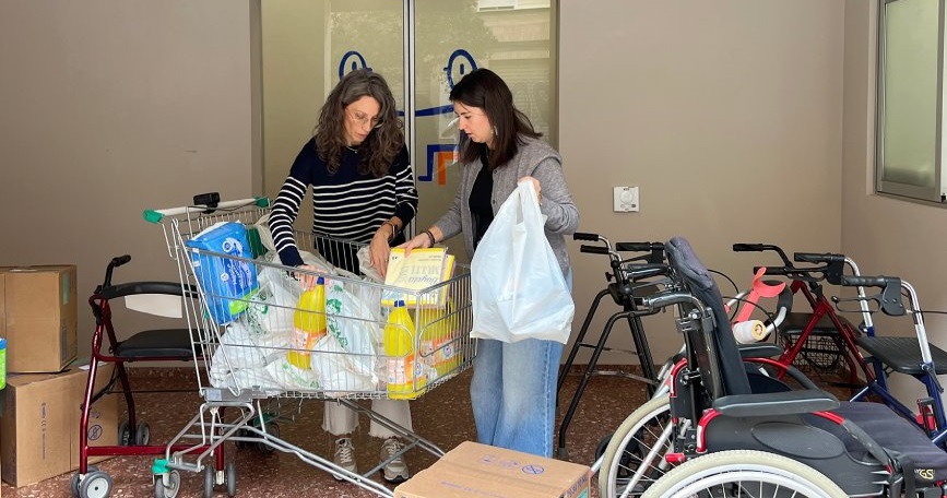 Primer envío de material sanitario de COCEMFE Valencia a los afectados por la DANA.