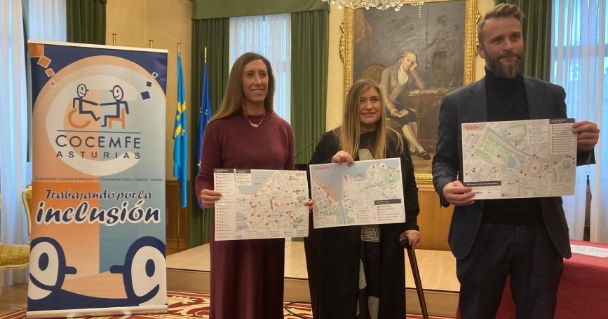 Mónica Oviedo y Ángela Pumariega presentan mapas de rutas accesibles en Gijón